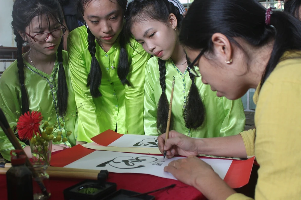 Tết sách của học trò nghèo ảnh 7