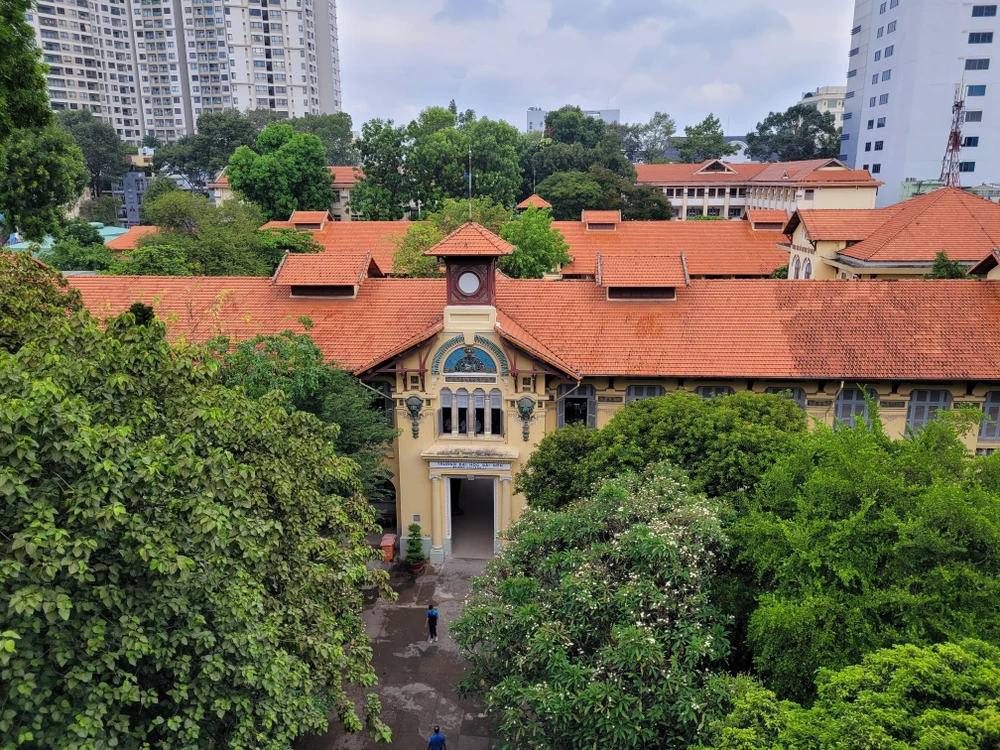 Thí sinh hớn hở bước vào kỳ thi đánh giá năng lực đợt 1 ảnh 10