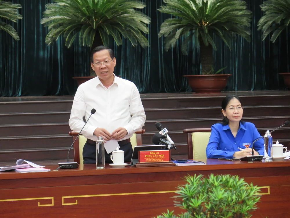 Chủ tịch UBND TP.HCM Phan Văn Mãi phát biểu tại chương trình. Ảnh: P.A