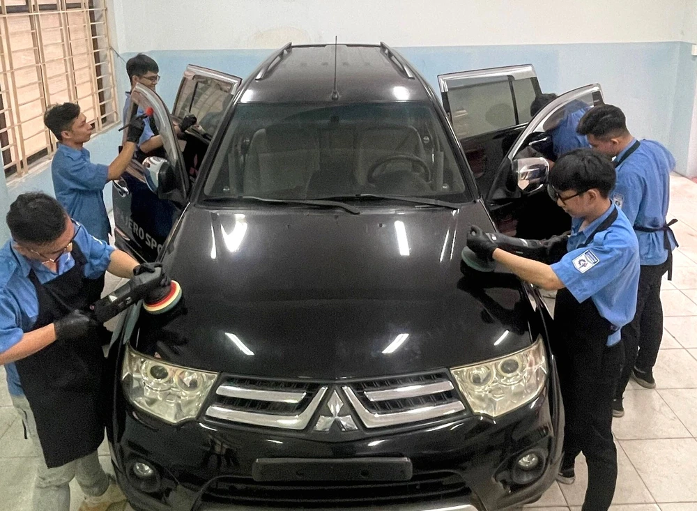 Đào tạo ngành ô tô tuyển sinh đại học 2024