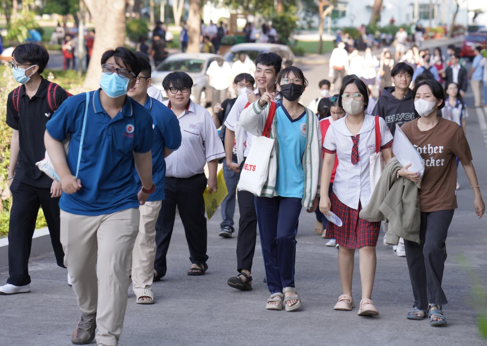 Gia hạn đăng ký xét tuyển đại học điểm thi đánh giá năng lực