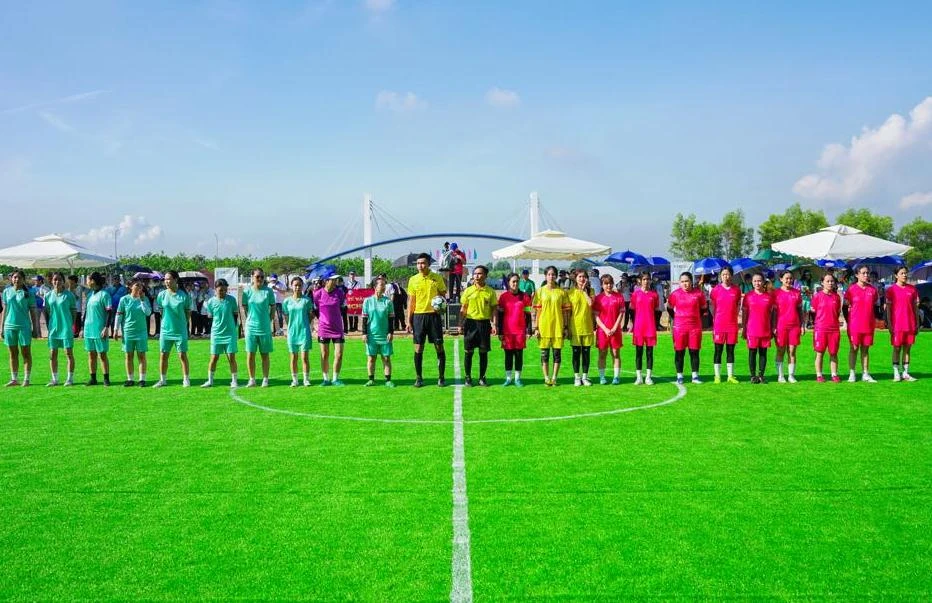 bong-da-sinh-vien-UTH (5).jpg