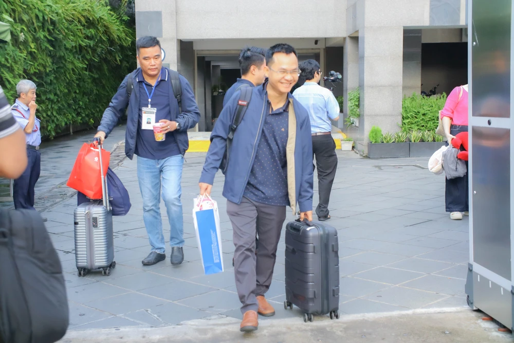 giang-vien-thi-tot-nghiep-thpt-truong-dh-luat-tp (6).jpg