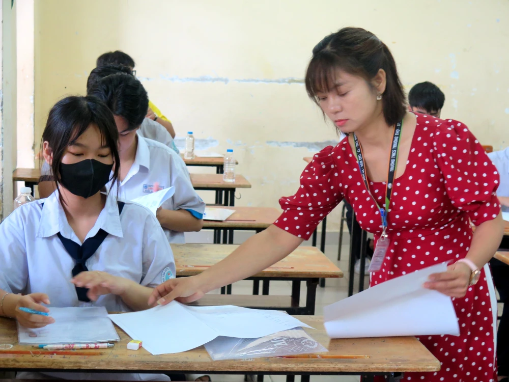 Thi tốt nghiệp THPT năm 2024 chấm thi