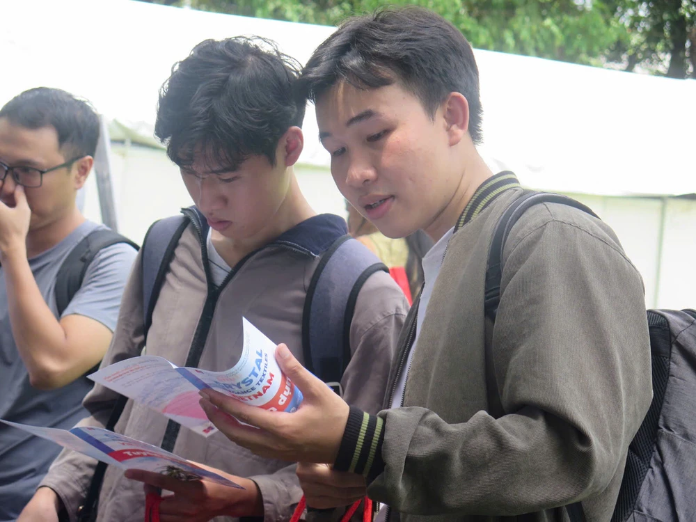 sinh-vien-truong-dh-bach-khoa-tphcm-viec-lam (2).jpg