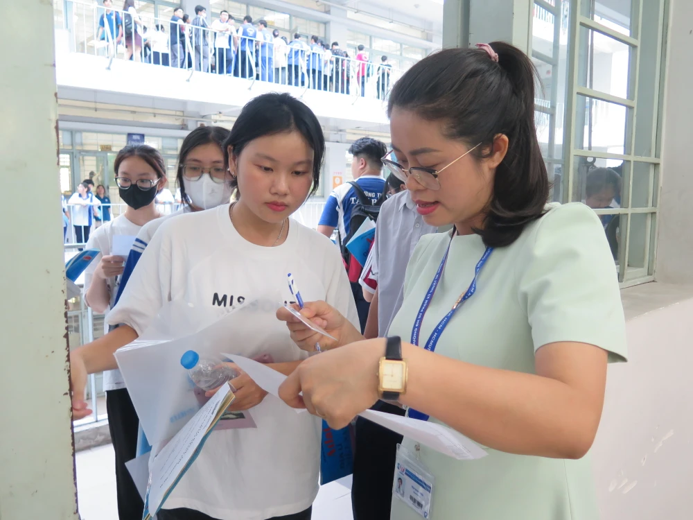 thi-danh-gia-nang-luc-2025 (2).JPG