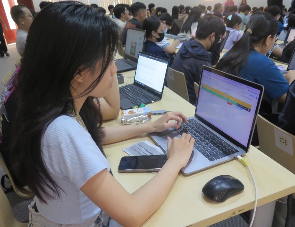 van-ban-gia-mao-lua-dao-sinh-vien (1).jpg