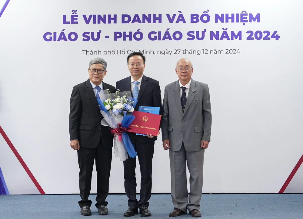 truong-dh-bach-khoa-bo-nhiem (2).JPG