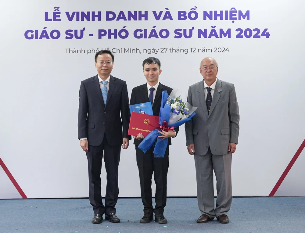 Nhà giáo trẻ tuổi bổ nhiệm Phó giáo sư Trường ĐH Bách khoa