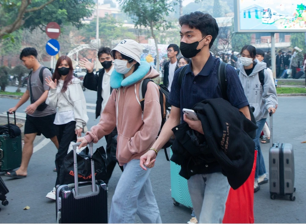 ve-que-don-tet-nguyen-dan-2025 (7).jpg