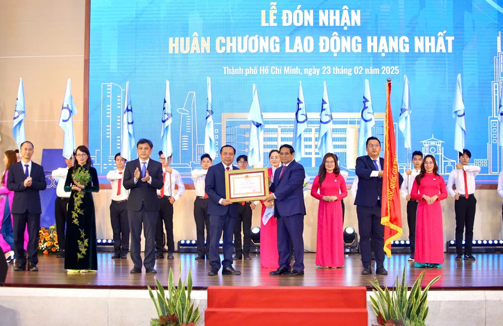 dh-quoc-gia-tp-hcm-30-5 (2).jpg