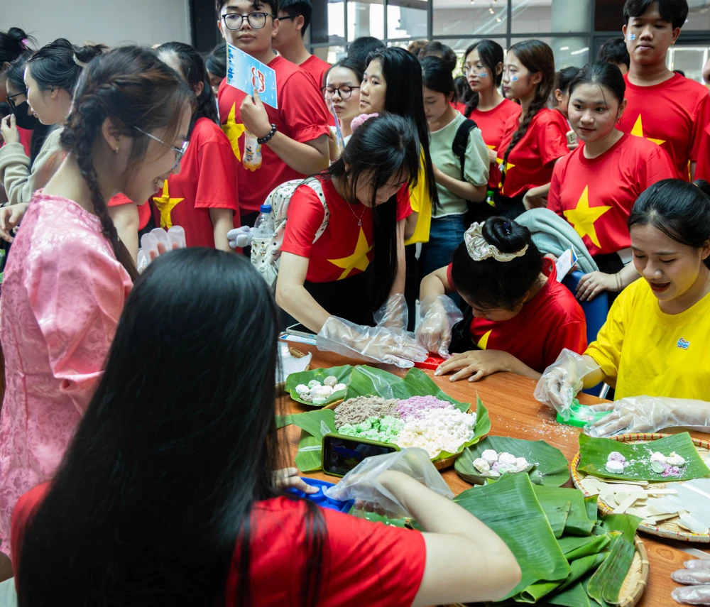 sinh-vien-tp-hcm-hop-ca (10).jpg