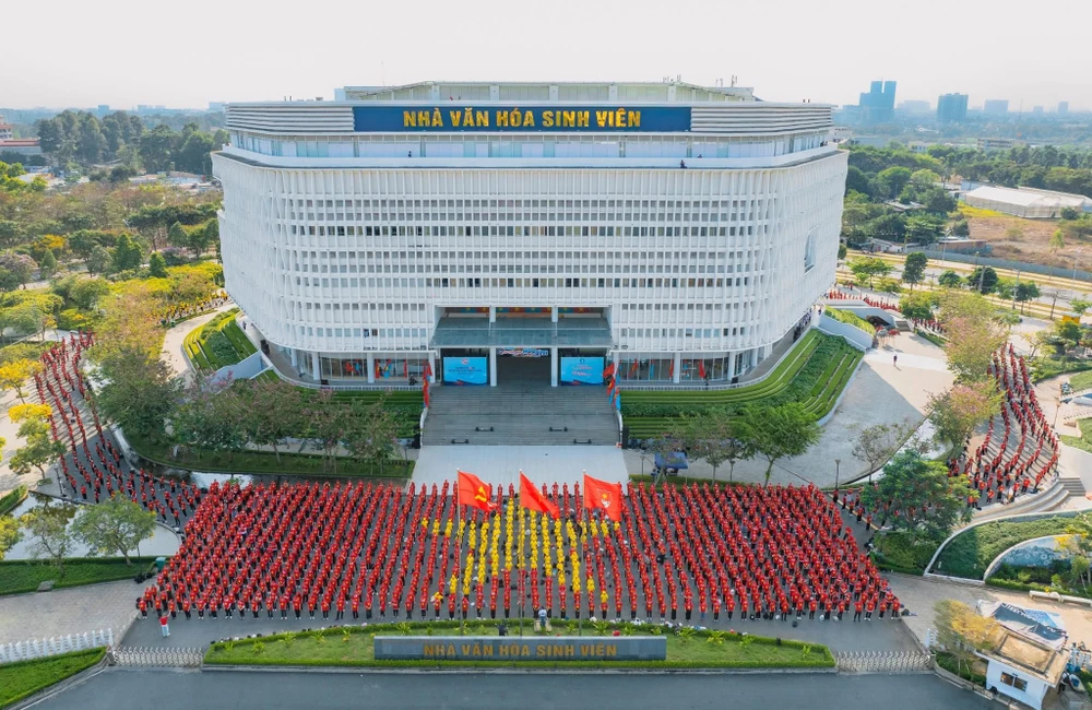 sinh-vien-tp-hcm-hop-ca (12).jpg