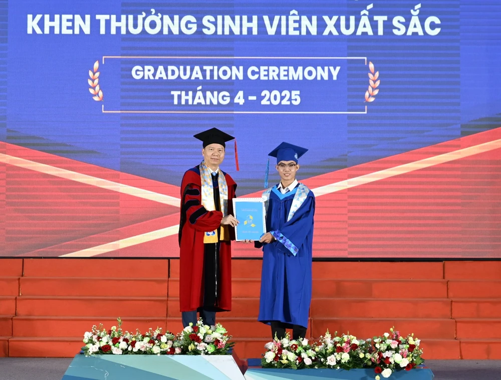 Lý Thành Tiến xuất sắc Trường ĐH Bách khoa