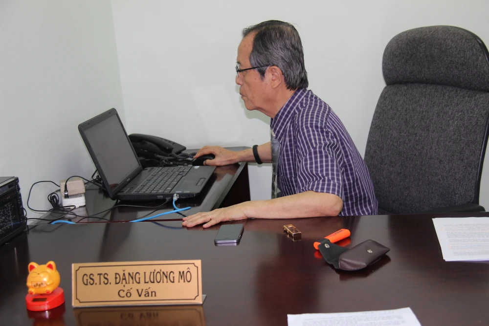 giao-su-dang-luong-mo (8).JPG