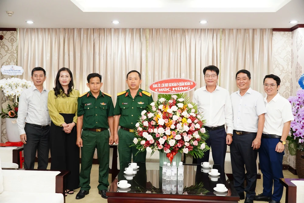 bao-phap-luat-tp-hcm-bao-chi (6).jpg