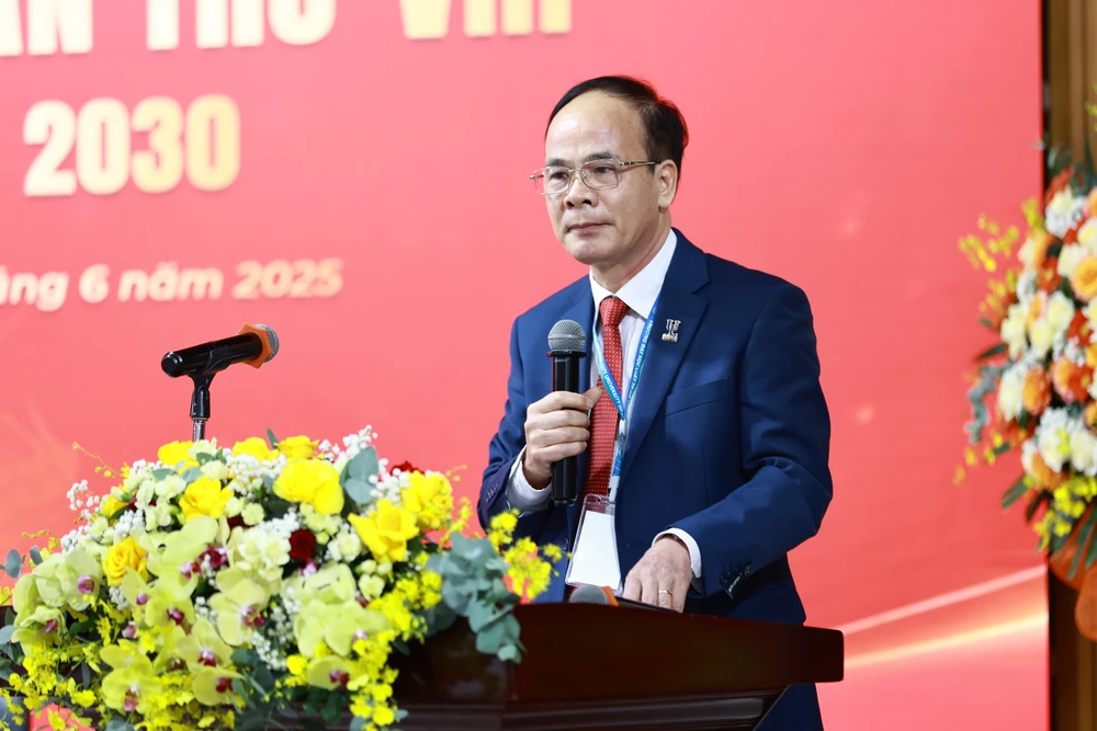 truong-dai-hoc-luat-tp-hcm (3).JPG