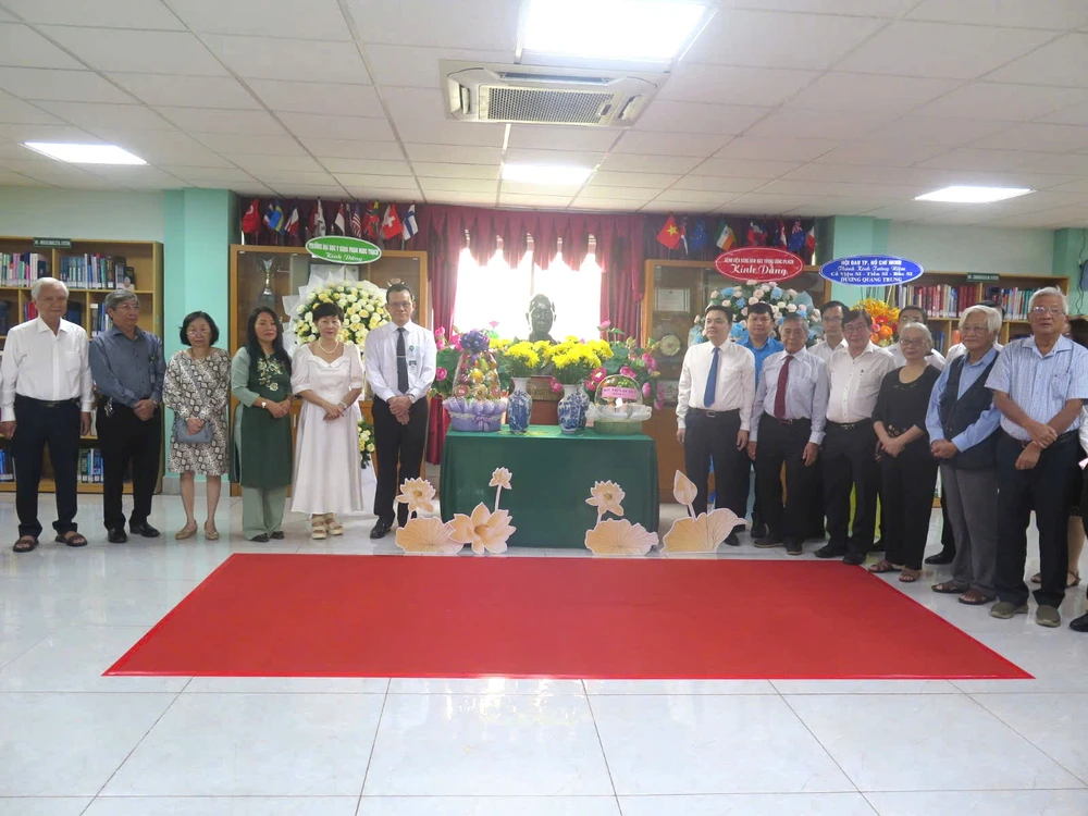 co-vien-si-duong-quang-trung (1).jpg