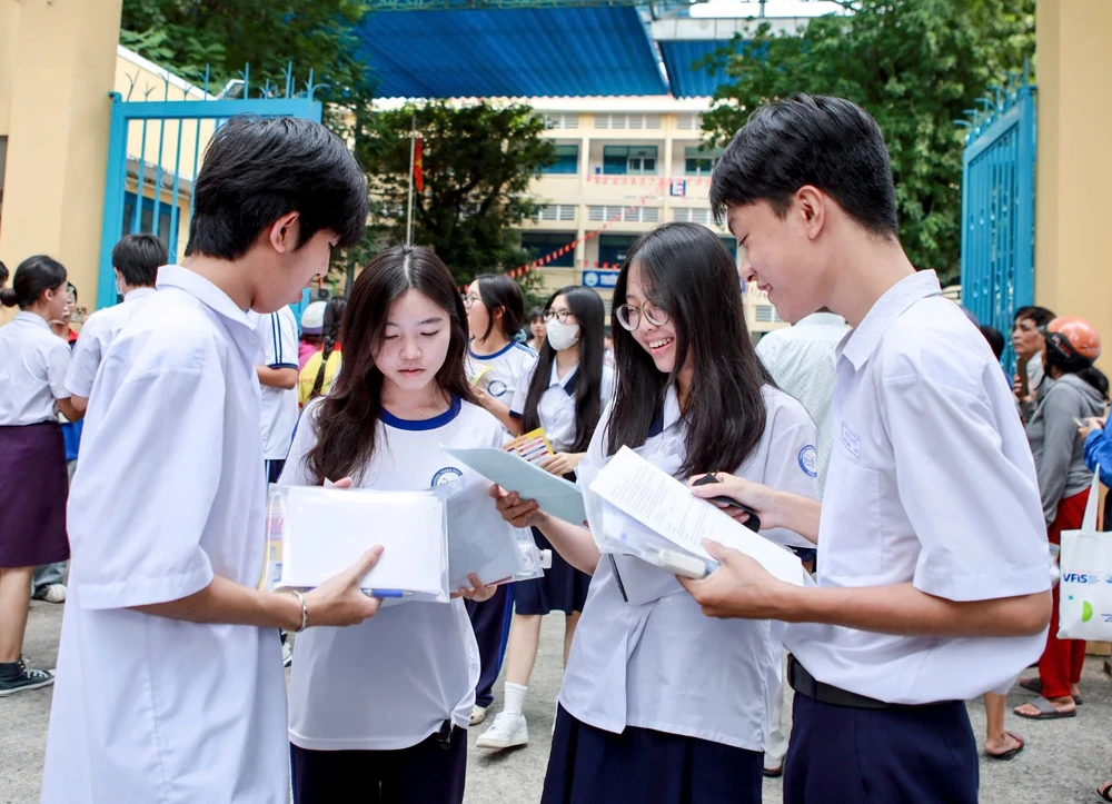 Thi tốt nghiệp THPT năm 2025 điểm thi