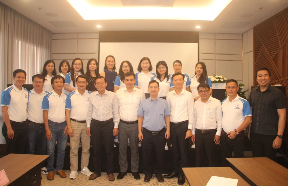 bao-chi-thoi-dai-so (4).JPG