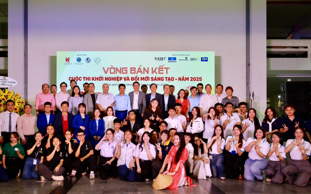 cuoc-thi-khoi-nghiep-sinh-vien-tp-hcm (5).jpg