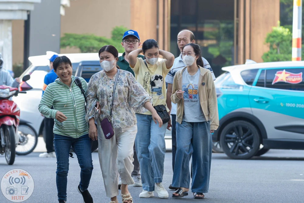 cong-thuong-nhap-hoc (2).jpg