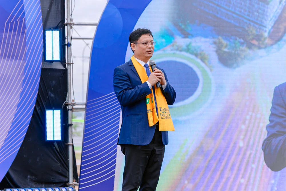 to-hop-giao-duc-fpt (1).jpg