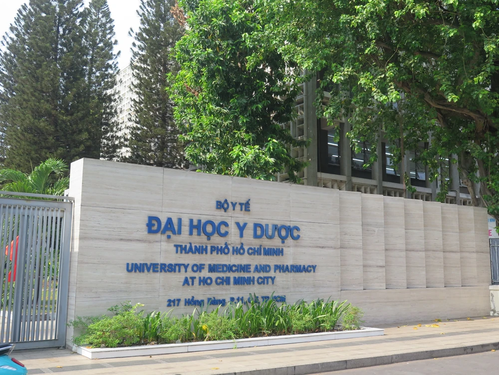 dai-hoc-y-duoc-tp-hcm (1).JPG