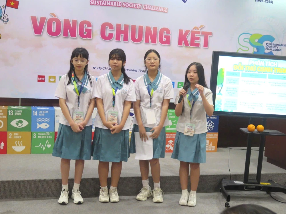 Học sinh sử dụng AI ý tưởng sáng tạo