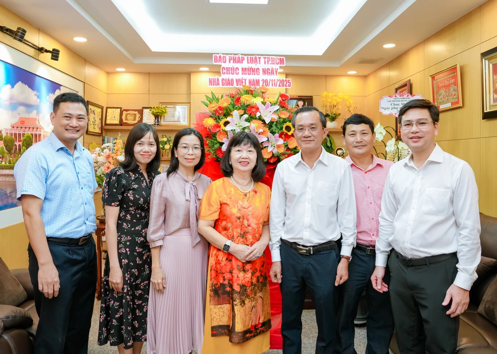 bao-phap-luat-tp-hcm-tham-nha-giao (3).jpg