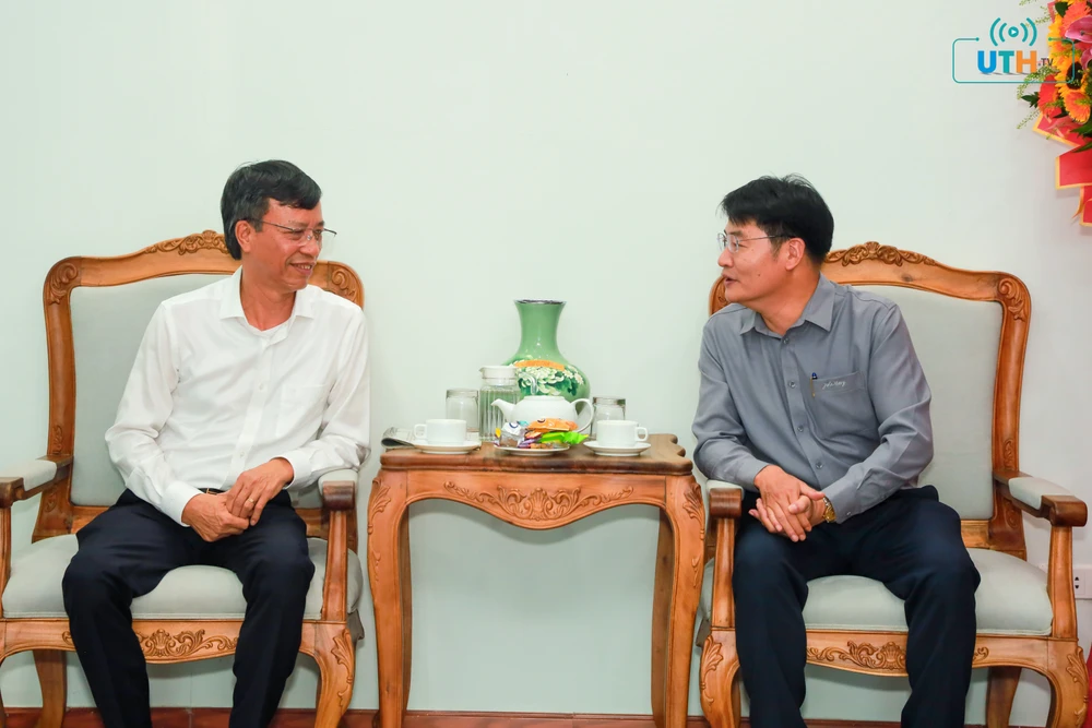 bao-phap-luat-tp-hcm-tham (7).jpg