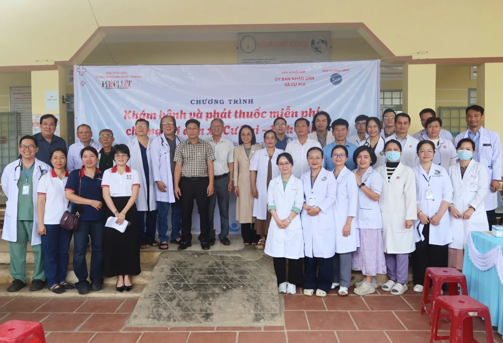 kham-benh-bao-phap-luat-tp-hcm (2).jpg