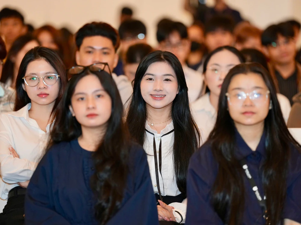 toa-dam-bao-thanh-nien-truyen-thong (4).jpg