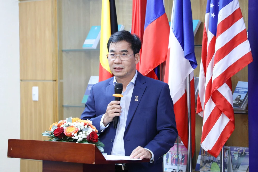 truong-dh-luat-tp-hcm (3).jpg