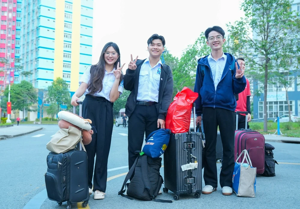 sinh-vien-dai-hoc-nghi-tet-nguyen-dan (2).jpg