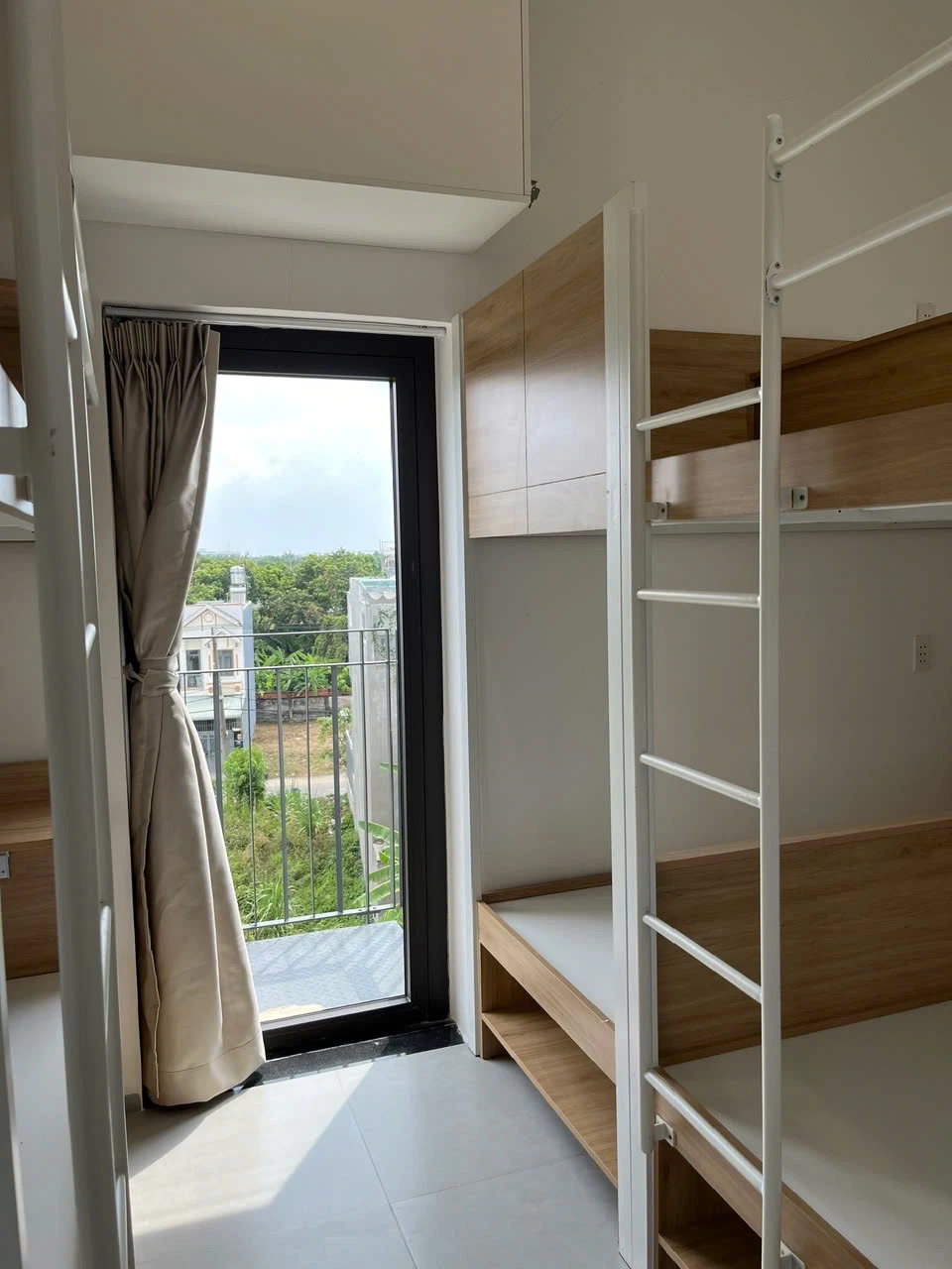 truong-dh-luat-tp-hcm (1).jpg