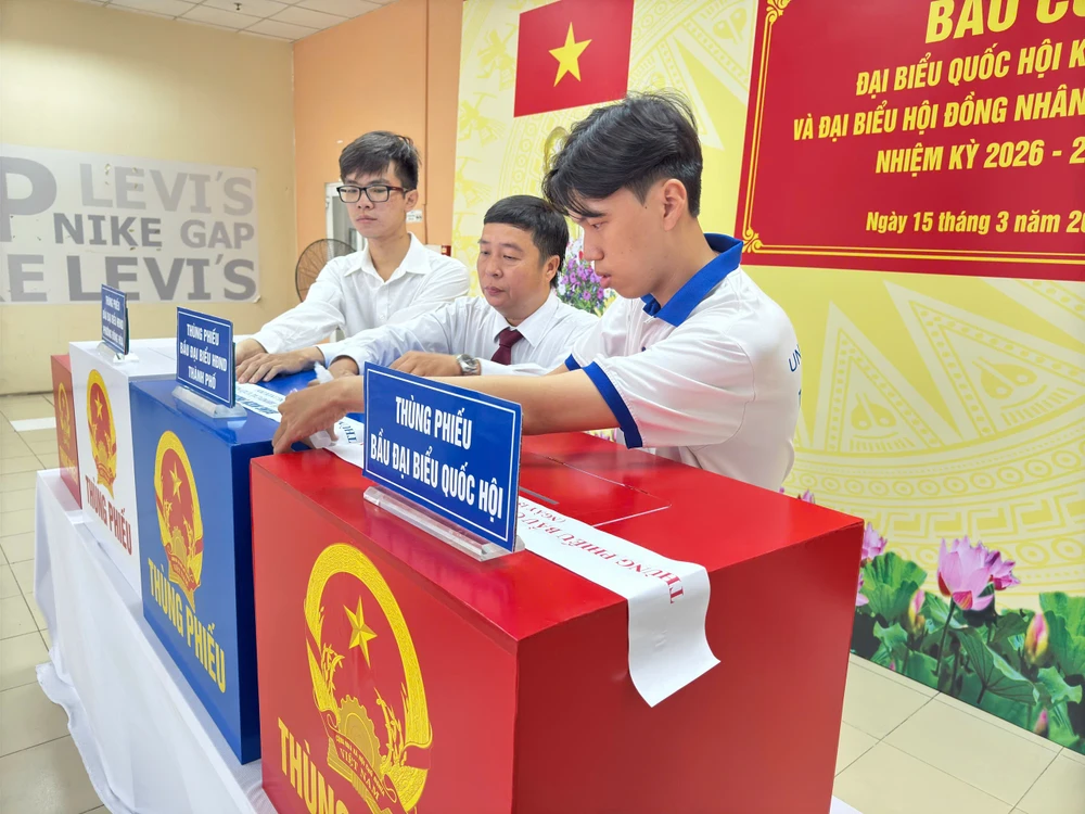 bau-cu-dai-bieu-quoc-hoi-ky-tuc-xa (15).jpg