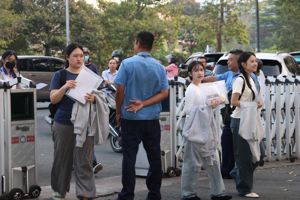 thi-sinh-thi-dai-hoc-thi-danh-gia-nang-luc (1).jpg