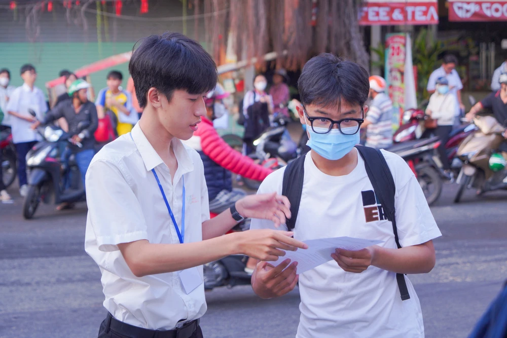 UTH-thi-danh-gia-nang-luc (1).JPG