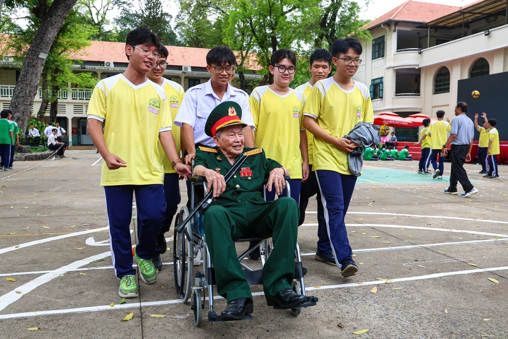 tp-hcm-cuoc-thi-hoc-sinh-bao-dan-tri (7).jpg