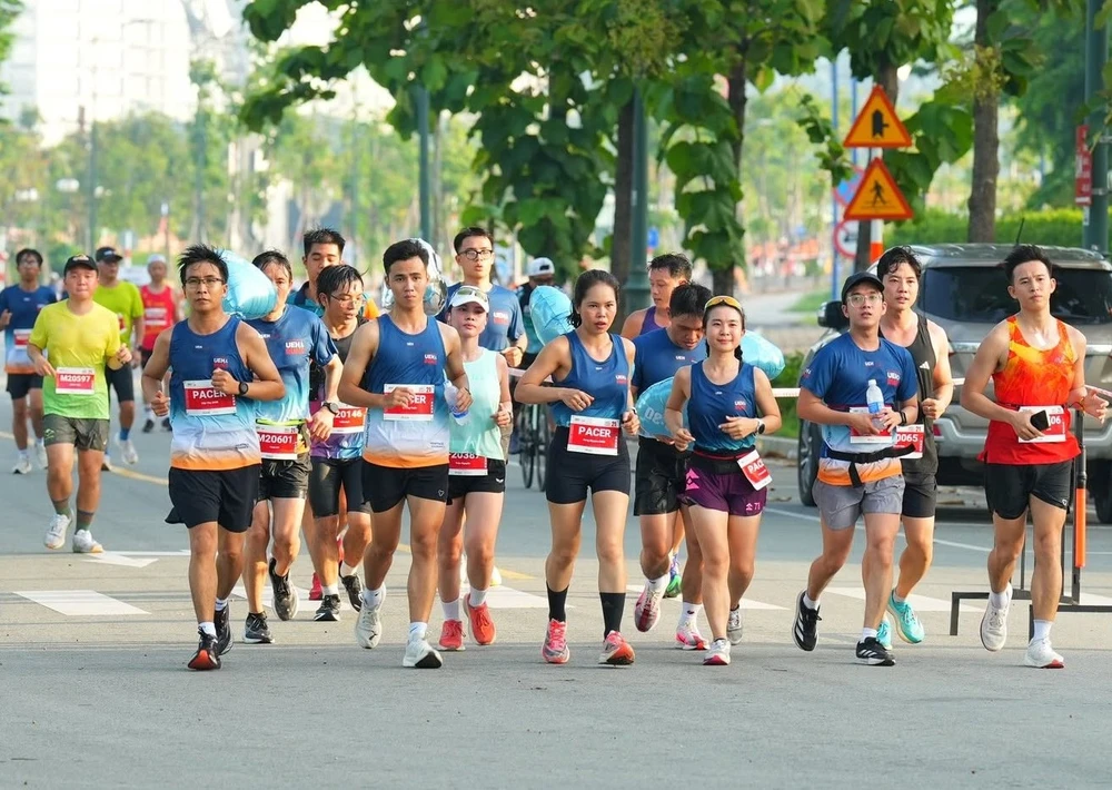giai-chay-dai-hoc-kinh-te-tp-hcm (3).jpg