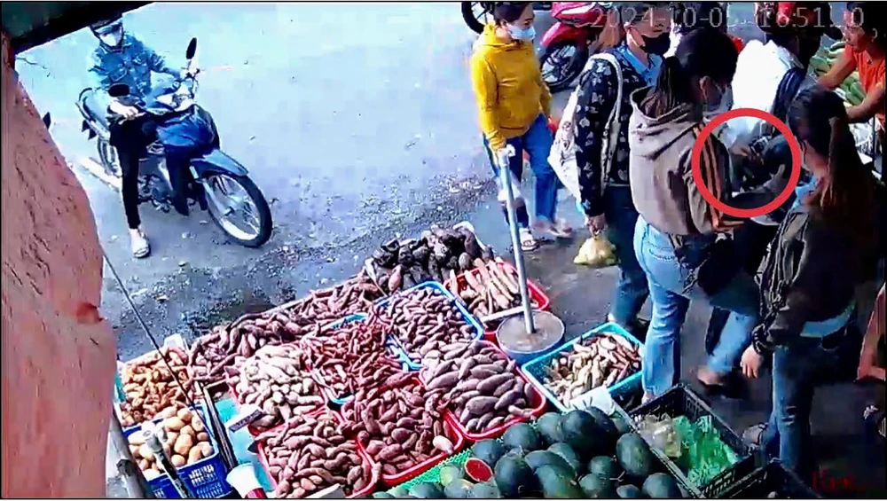 cong-an-truy-tim-nhom-nguoi-dan-canh-trom-tai-san-o-tp-thu-duc (2).jpg