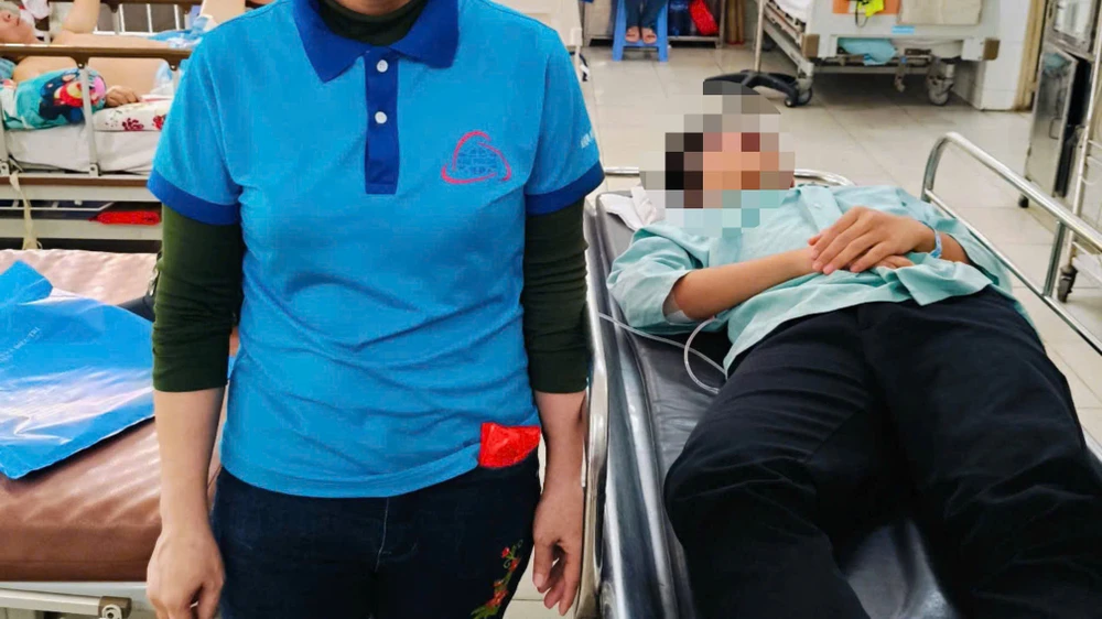 Nam sinh bị nhóm người đánh hội đồng trên đường đi học về ở Đồng Nai