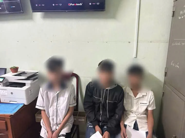 Ngăn chặn hai nhóm học sinh mang dao bầu đi giải quyết mâu thuẫn