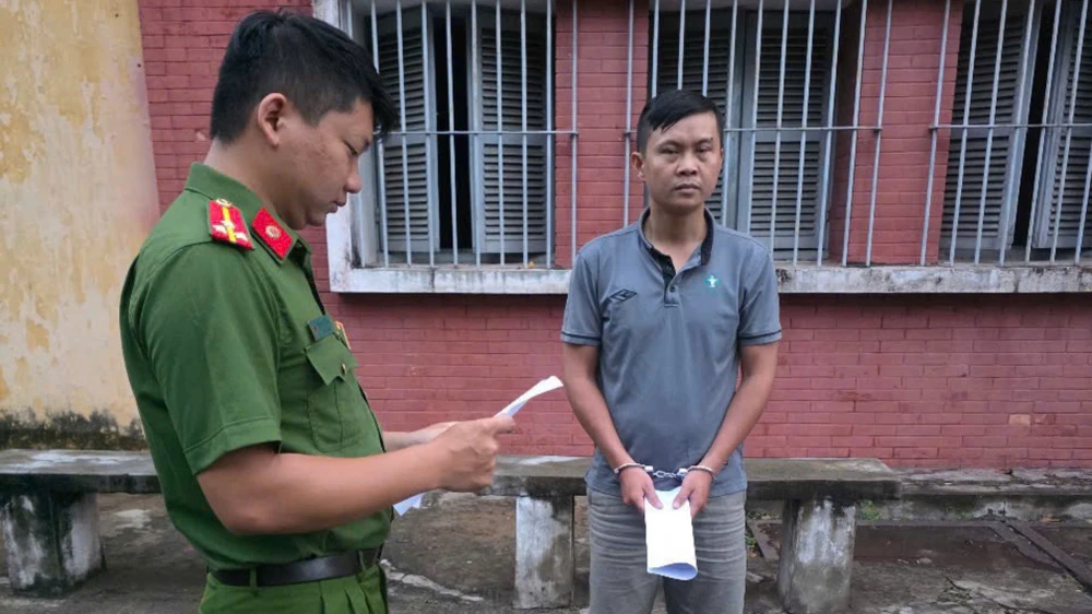 TP.HCM: Khởi tố, bắt giam nhân viên chi nhánh công ty dược lừa hơn 1,6 tỉ đồng