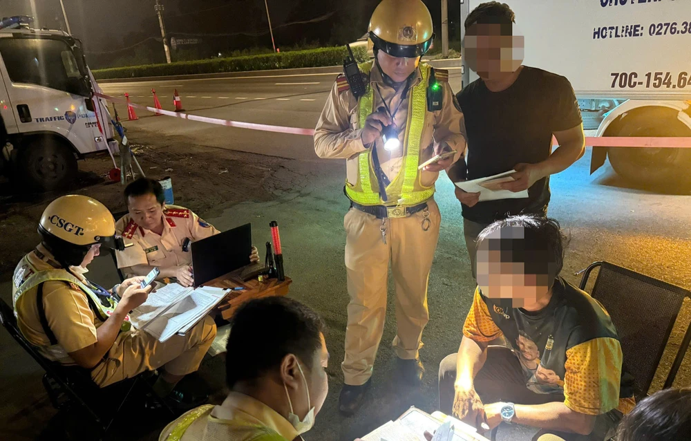 csgt-canh-bao-chieu-lua-nop-phat-nguoi-gui-giay-phat-qua-shipper (2).jpg