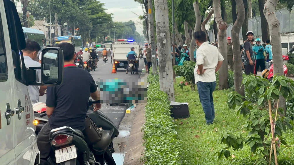 nguoi-dan-thap-thom-lo-so-vi-lien-tiep-xay-ra-tai-nan-chet-nguoi-tren-duong-quang-trung-quan-go-vap (2).jpg