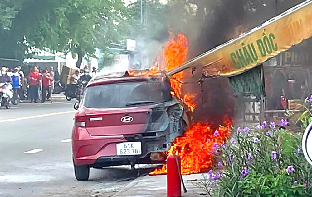 chay-lon-tiem-spa-o-tp-di-an-nhieu-tai-san-bi-thieu-rui (8).jpg