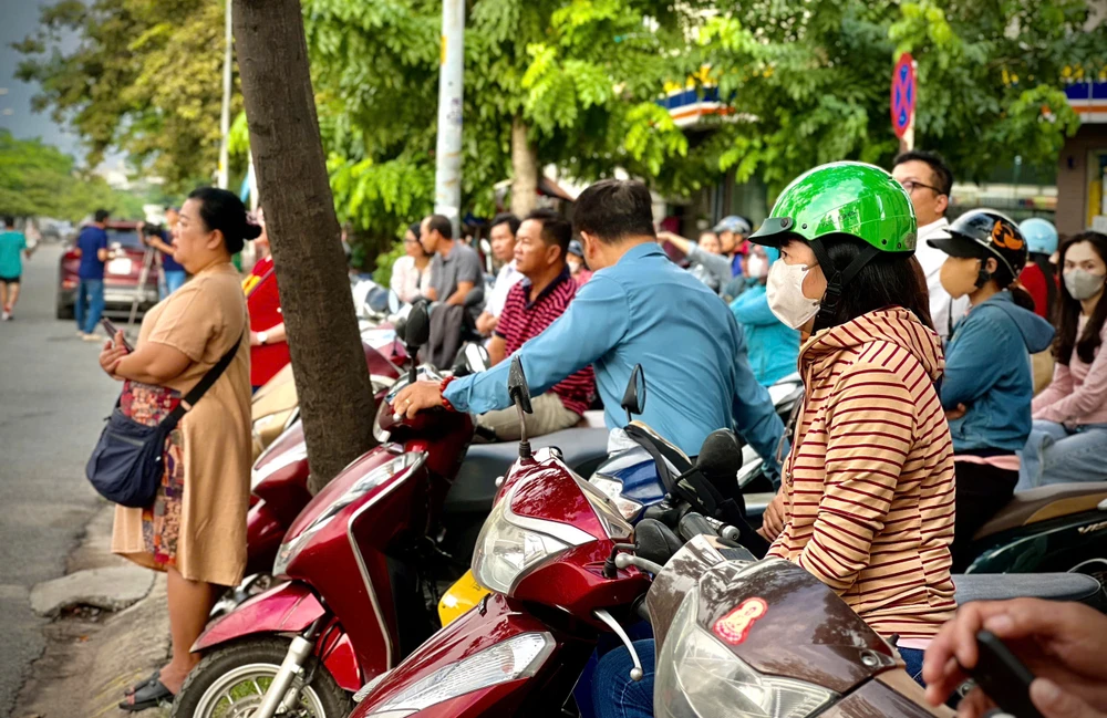 csgt-trien-khai-cac-to-cong-tac-ho-tro-thi-sinh-du-thi-thpt-quoc-gia-2025 (5).jpg