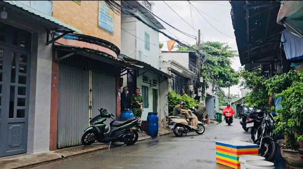 nam-sinh-tu-vong-bat-thuong-trong-phong-tro-o-tp-hcm (2).jpg